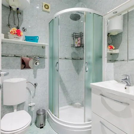 By The Sea - 23836 * Trogir