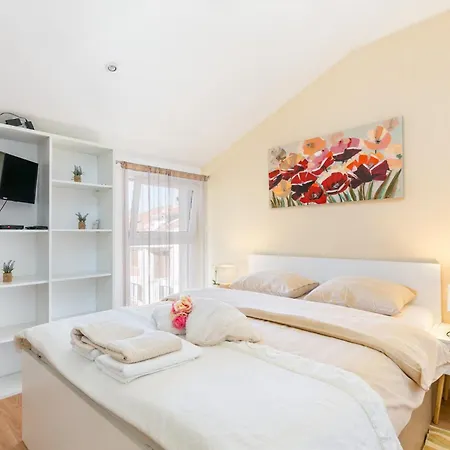 By The Sea - 23836 Apartment Trogir